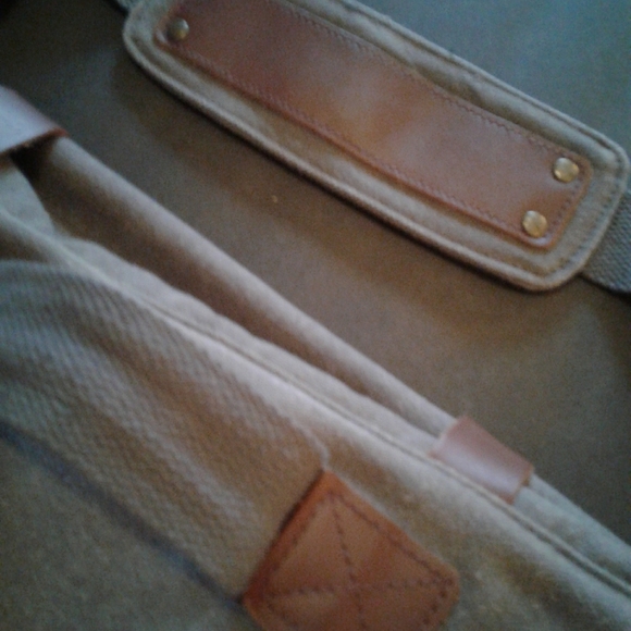 🌺 Nearly New Sweetbriar Canvas Messenger Bag - Picture 13 of 15